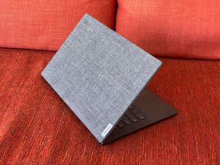 Yoga Slim 7 14 foto 12