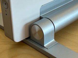 Lenovo Yoga AIO 7 27ACH recenze foto 08