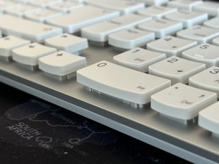 Lenovo Yoga AIO 7 27ACH recenze foto 21