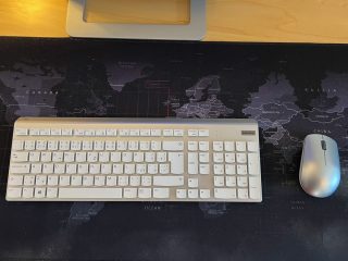 Lenovo Yoga AIO 7 27ACH recenze foto 23