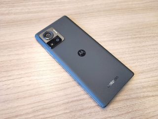 Motorola-Edge-30-ultra-recenze-02
