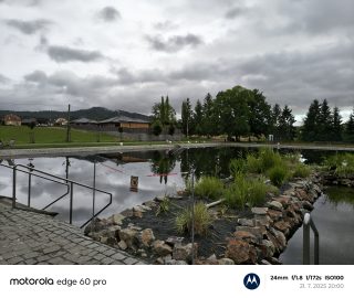 Přirozený - hlavní objektiv