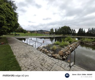 Podpis - ultraširokoúhlý objektiv