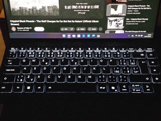 Lenovo Yoga Slim 14 - 27