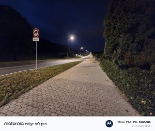 Vlastní AI - ultraširokoúhlý objektiv