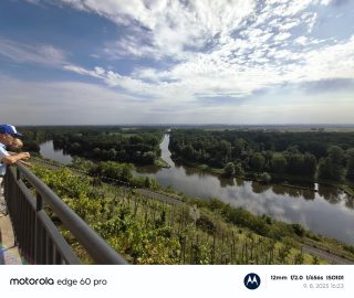 Vlastní AI - ultraširokoúhlý objektiv